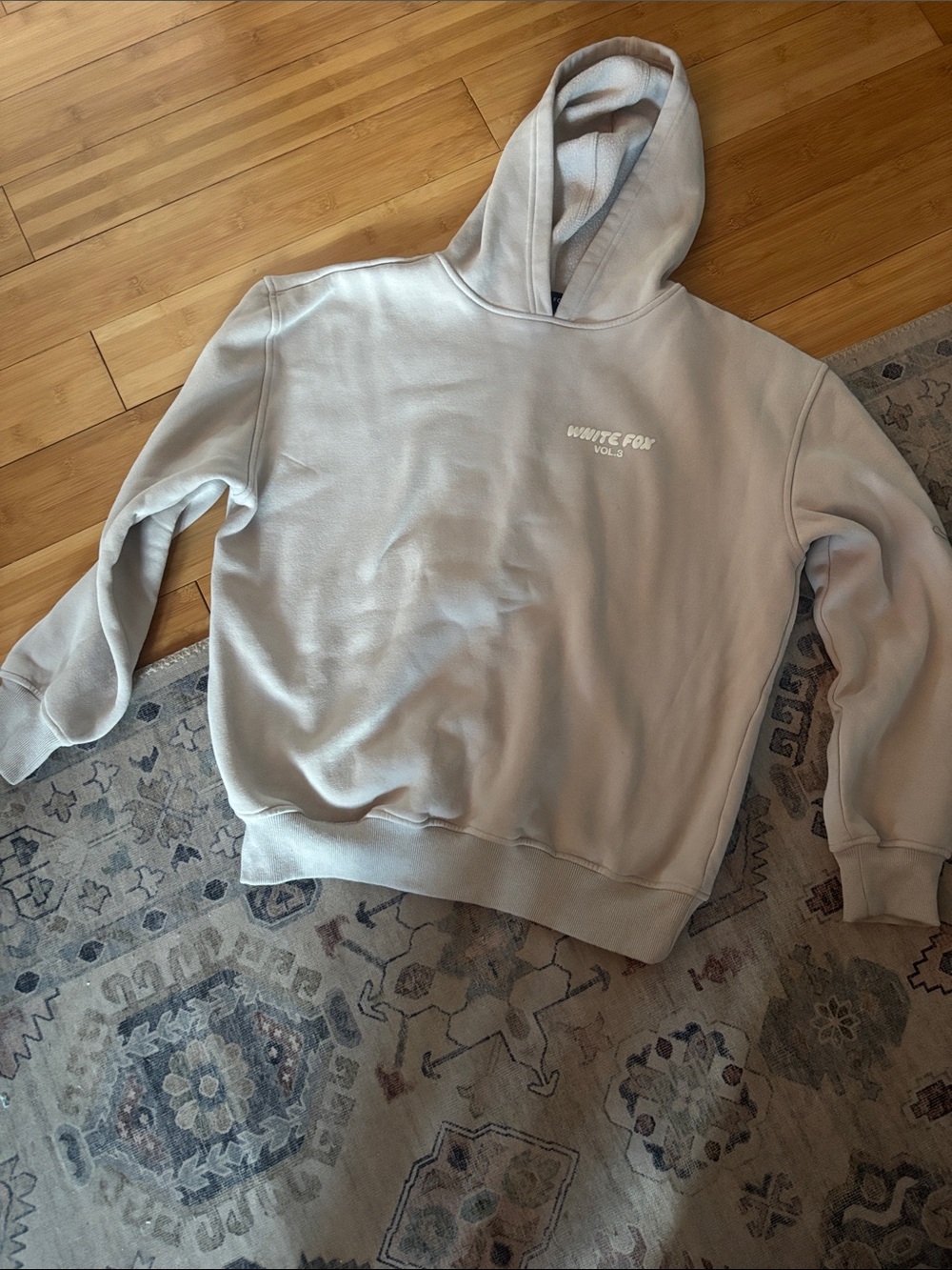 White Fox Pale Gray Hooded Sweatshirt XS/S
